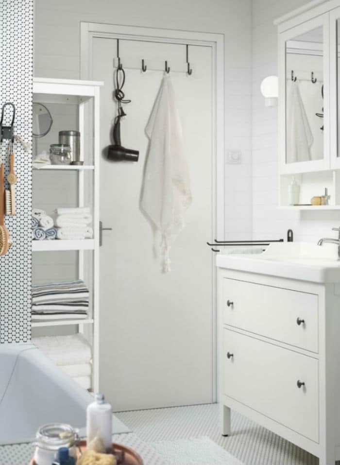Litet badrum tips - 10 ställen att förvara handdukar på - Inredningsvis