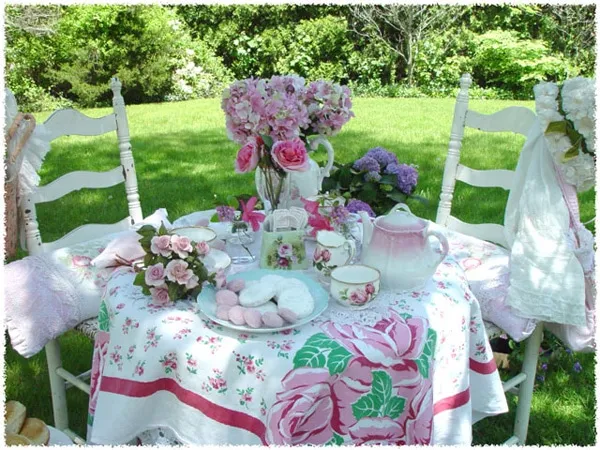 after noon tea party