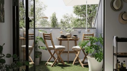 Ikea utemöbler perfekta för en liten uteplats