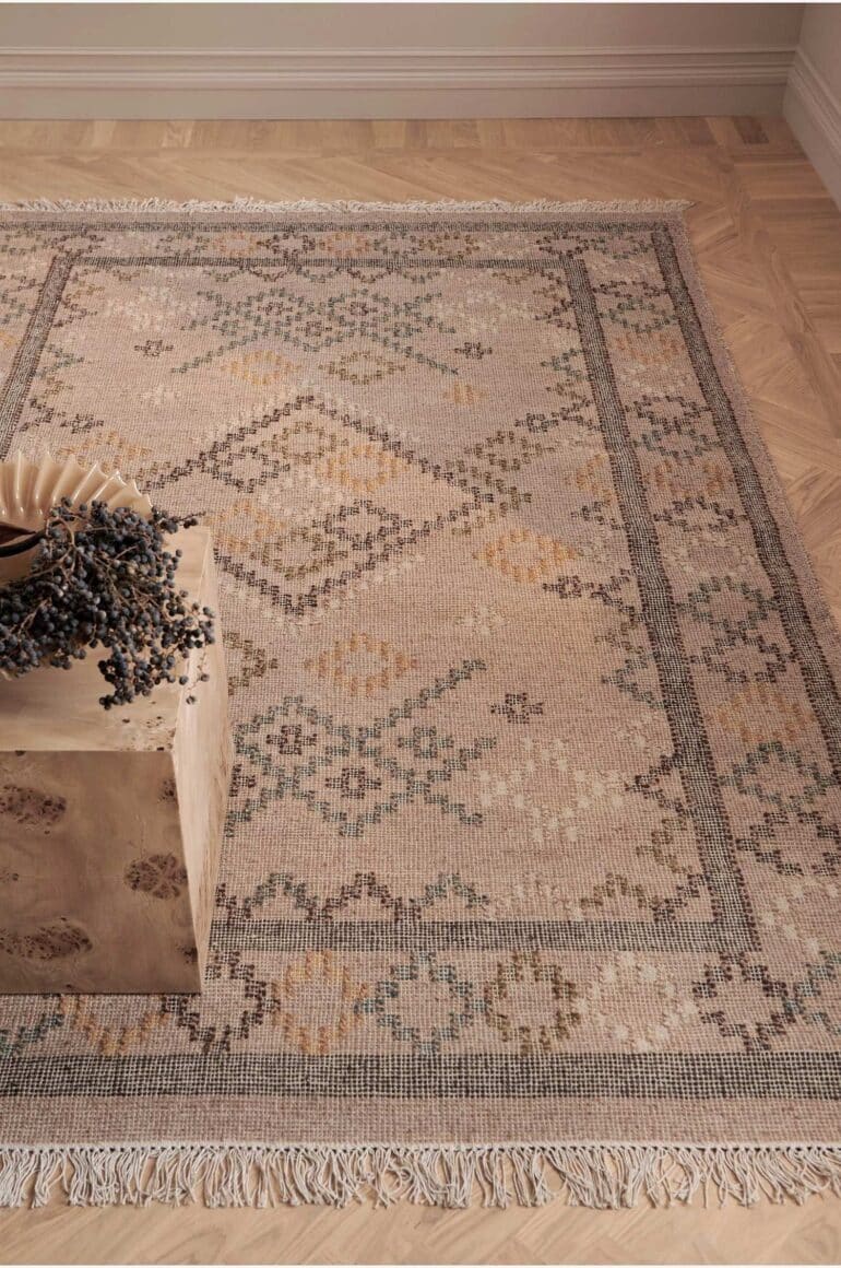 Beigerosa liten matta