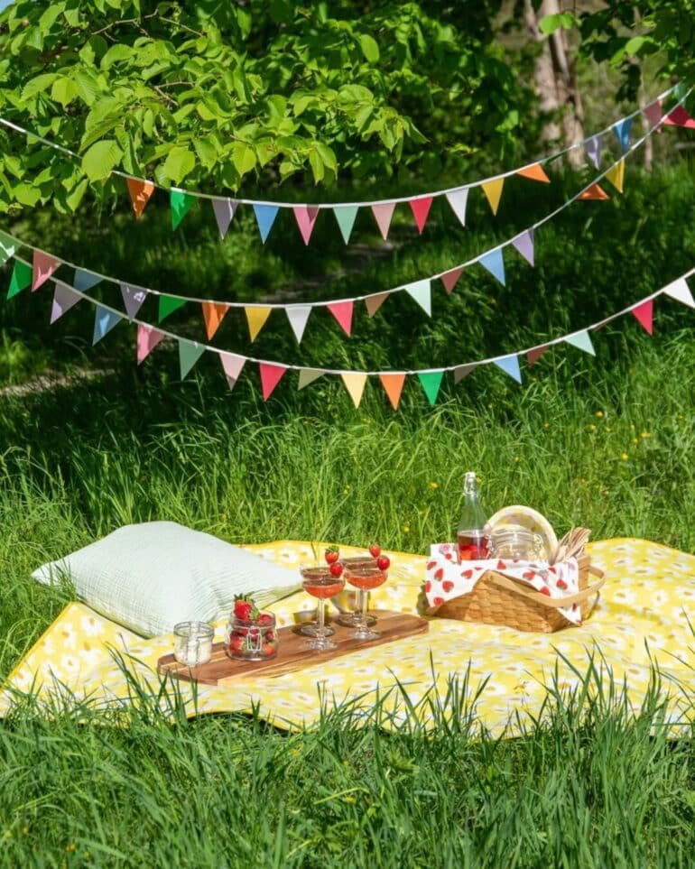 Midsommar duka