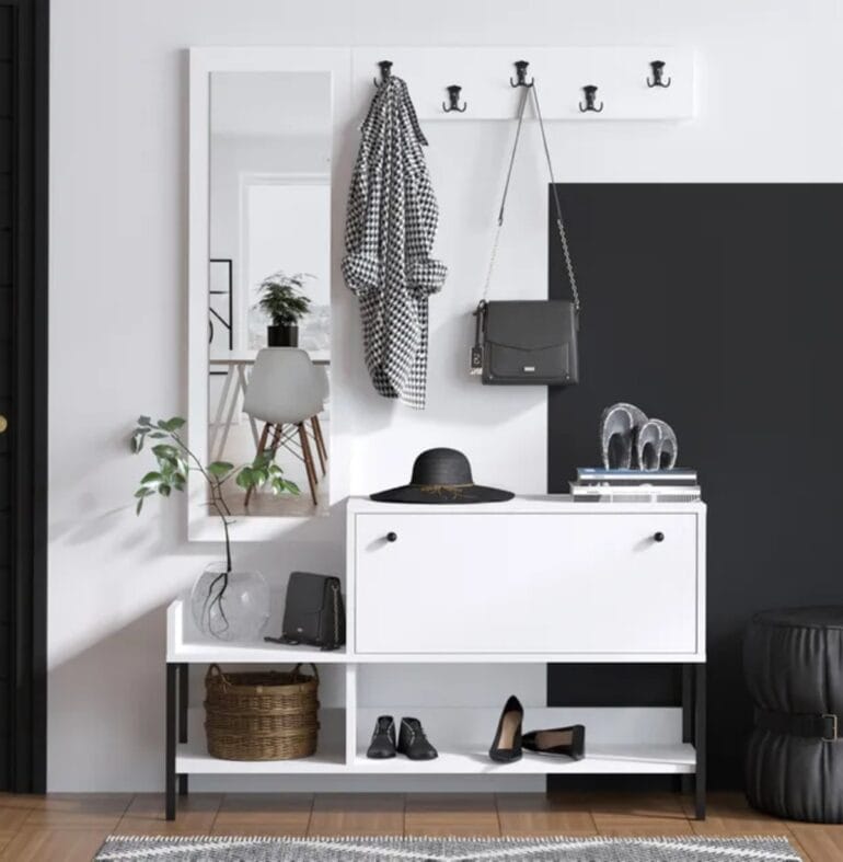 Hallmöbelset lopp