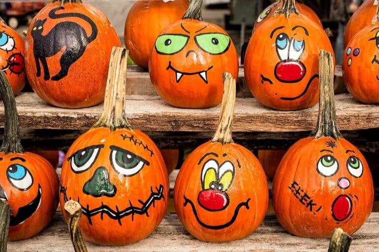 Måla pumpor halloween