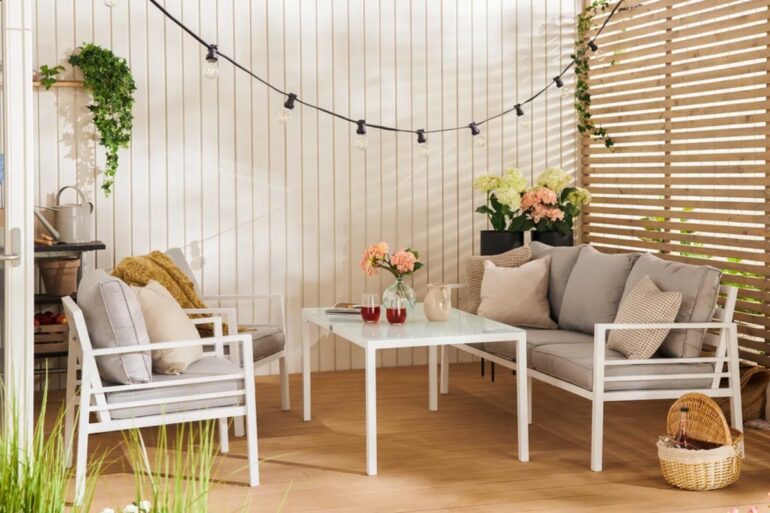 Ariany Soffgrupp vit gra