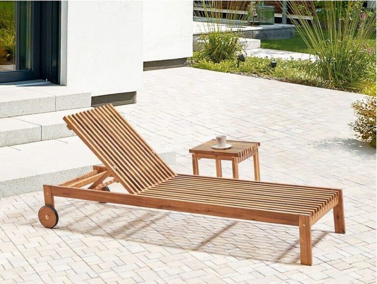 Solstol trä Bellano