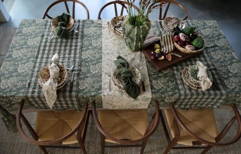 SIGGE Duk 140x300 Mörkgrön