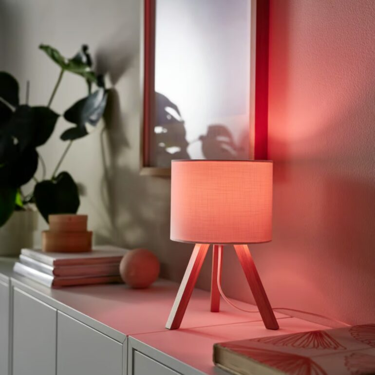ikea KAJPLATS LED ljuskälla E14 806 lumen