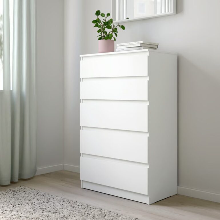 KULLEN liten ikea byrå